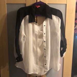 Black & white Button down blouse